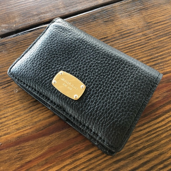 Michael Kors Handbags - Michael Kors Wallet